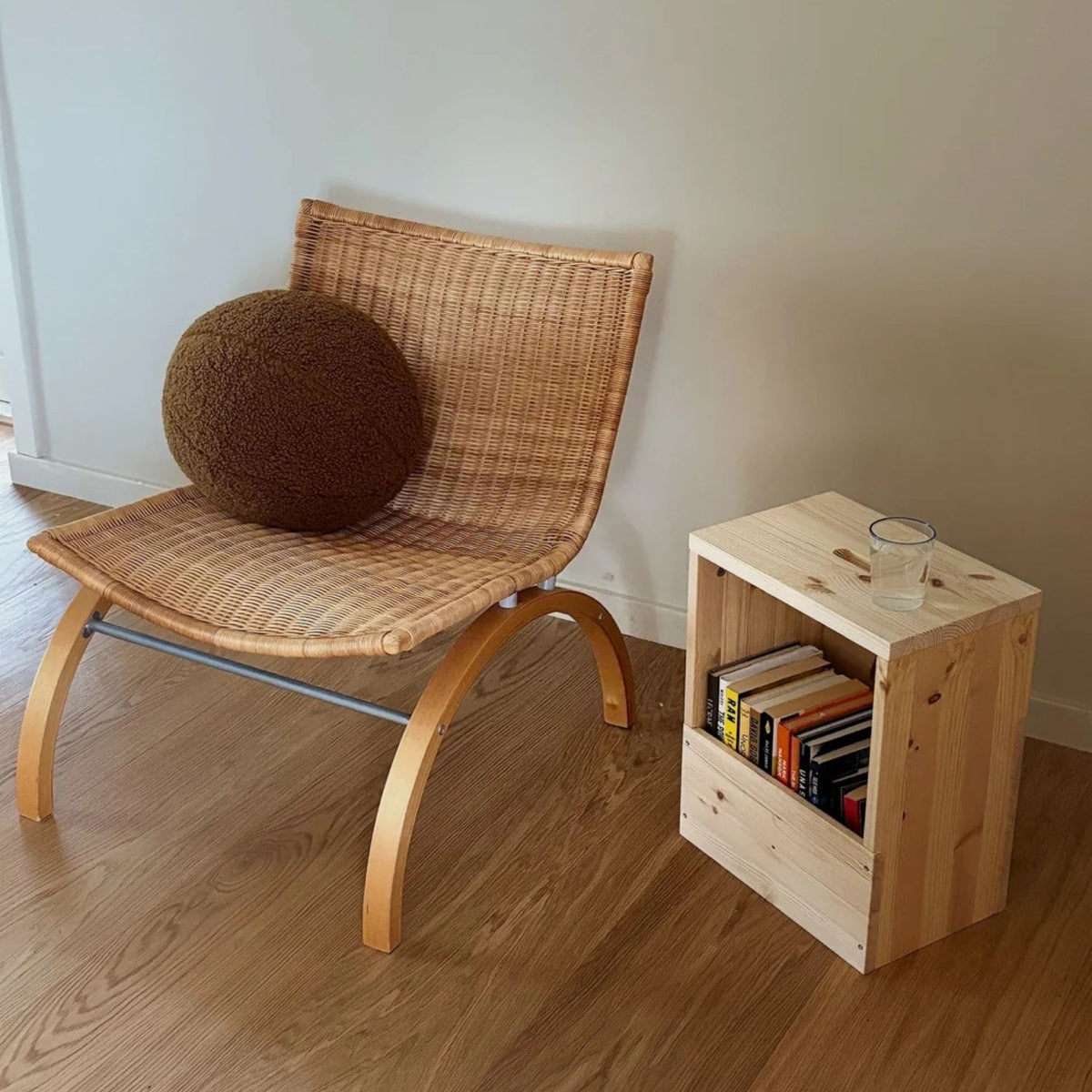 Sengebord Massivt træ